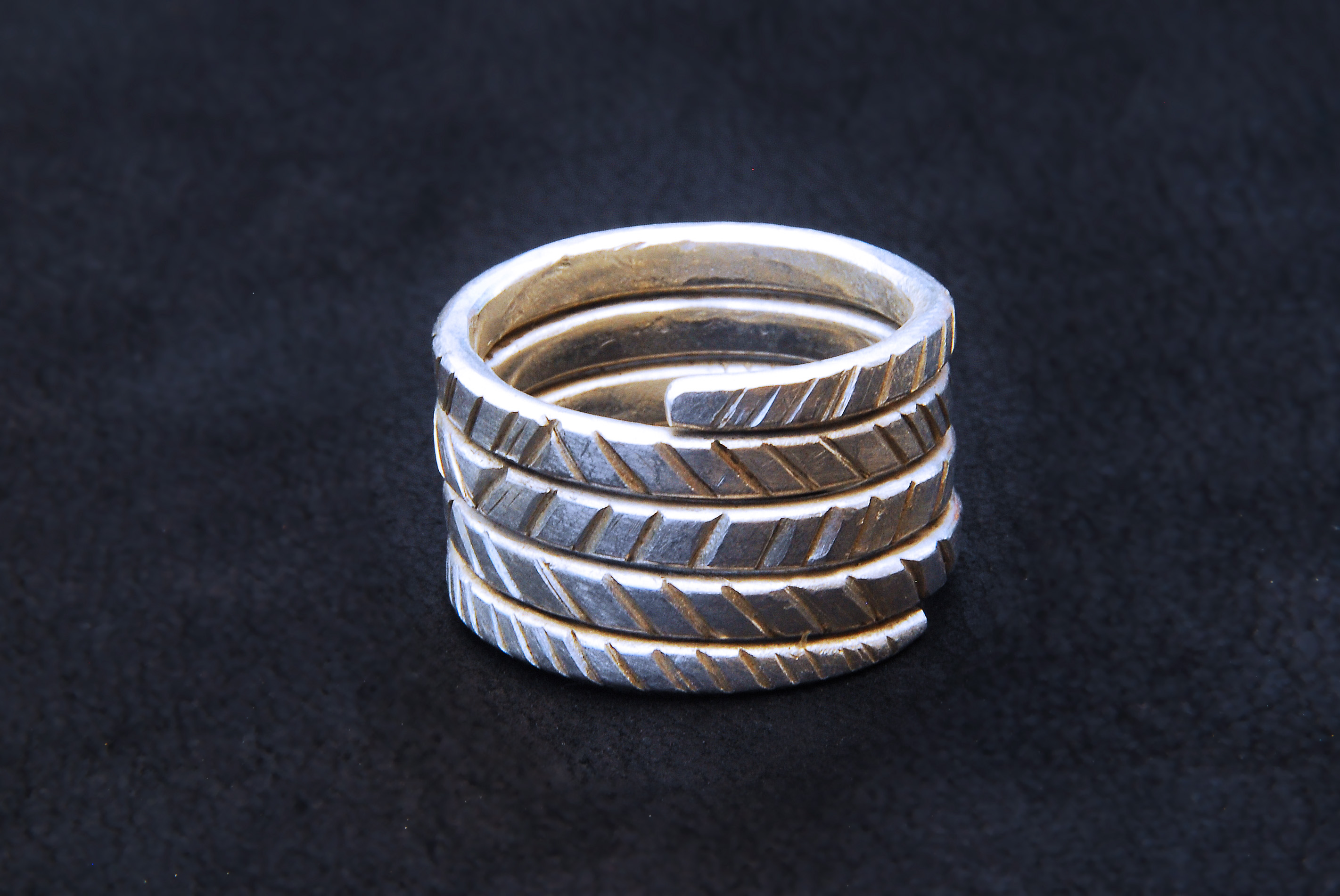 ManfredDRAPELA_ART-WORK_Silberring_Broncezeit_17_07_08_kl